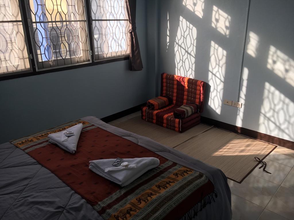 Jeesnail Guesthouse バンコク都 エクステリア 写真