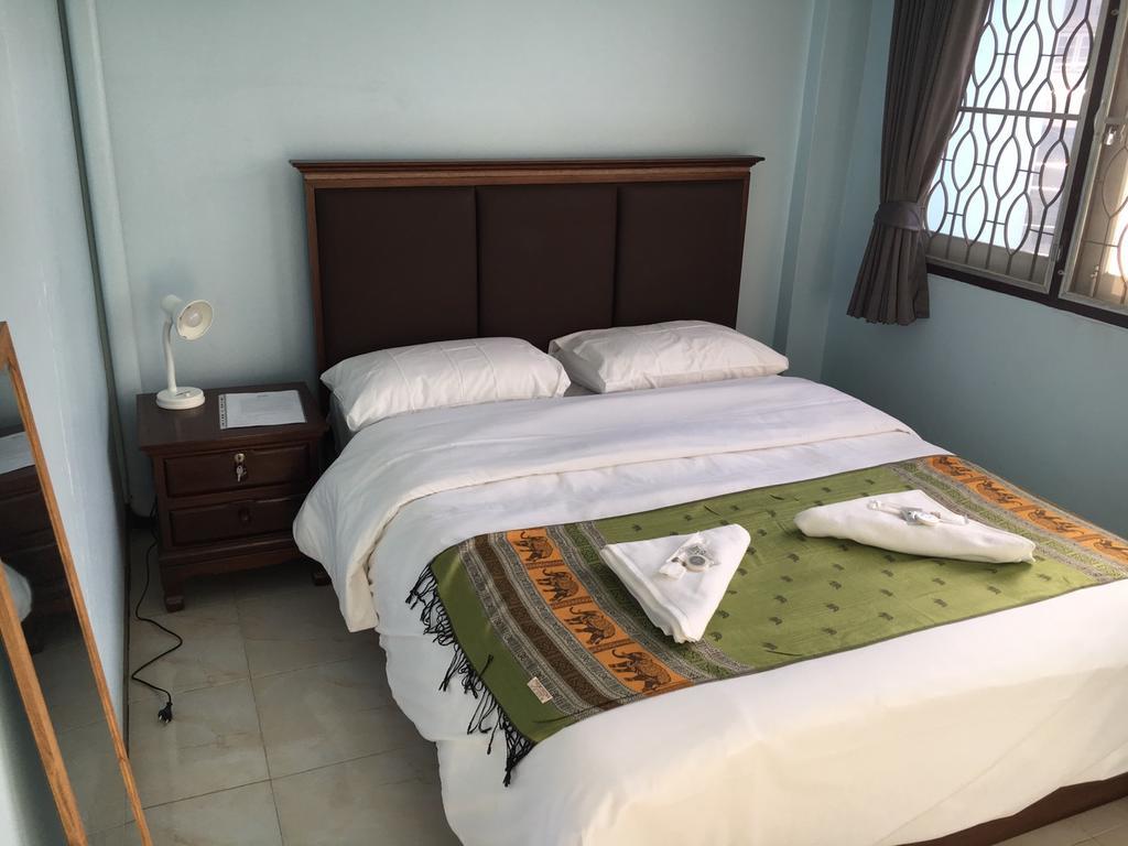 Jeesnail Guesthouse バンコク都 エクステリア 写真