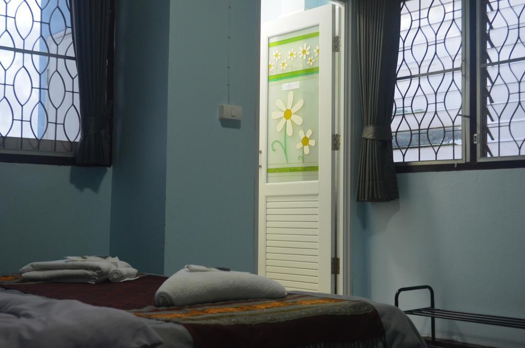 Jeesnail Guesthouse バンコク都 エクステリア 写真