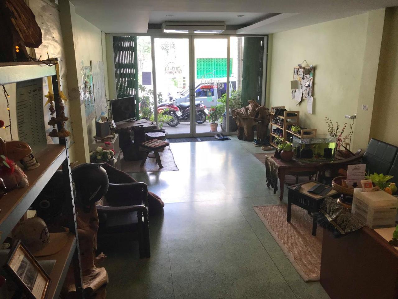 Jeesnail Guesthouse バンコク都 エクステリア 写真